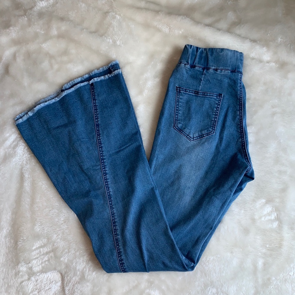 Bell Bottom Raw Hem Denim Pants